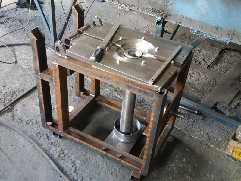 Ручний верстат для виготовлення гофроколіна